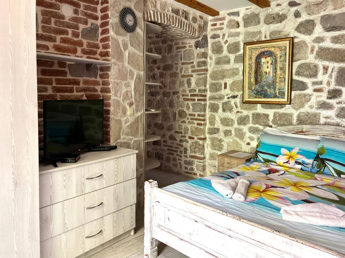 South Gate Apartments 262 Котор Екстериор снимка